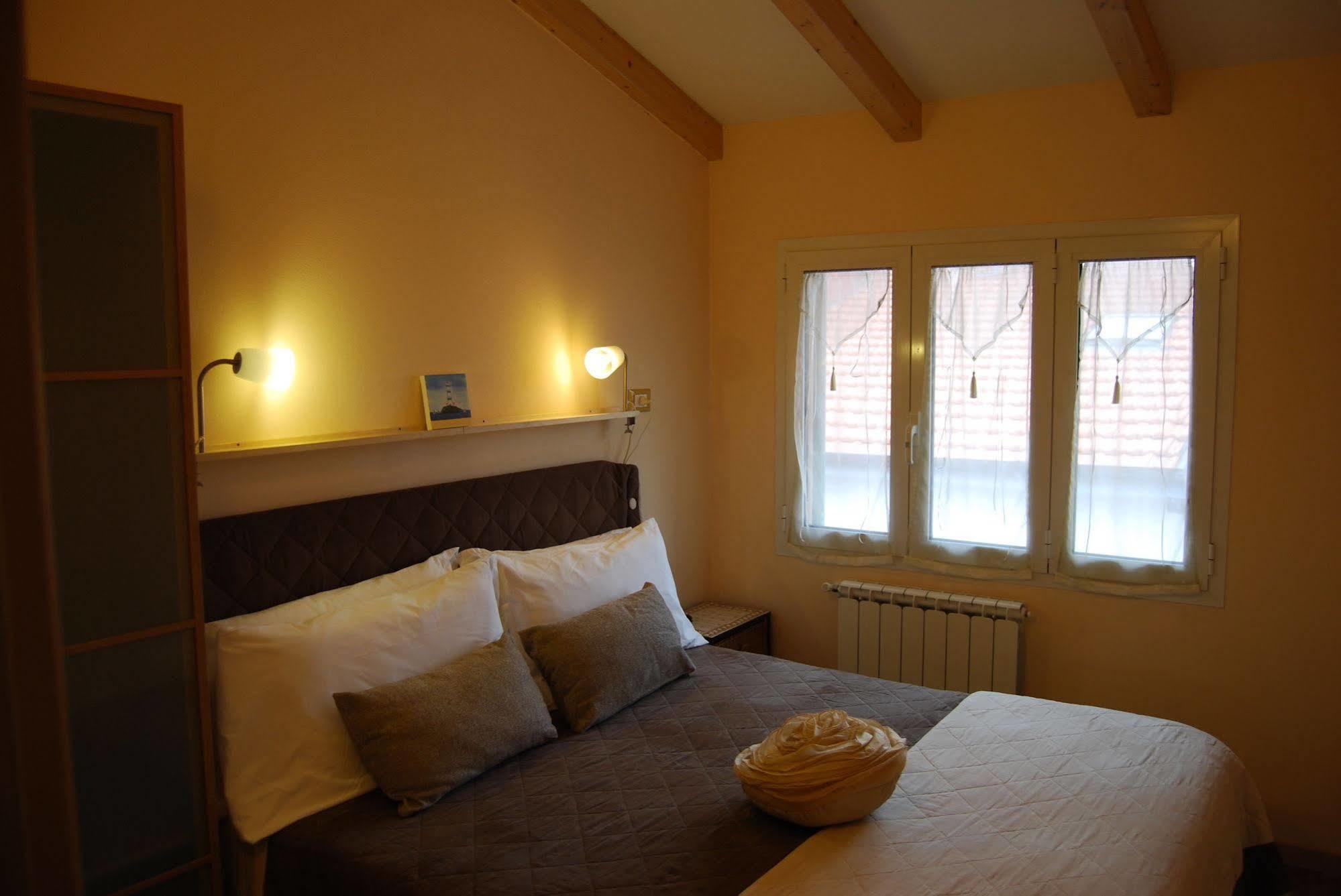 Burlamacco Gold Bed and Breakfast Viareggio Esterno foto