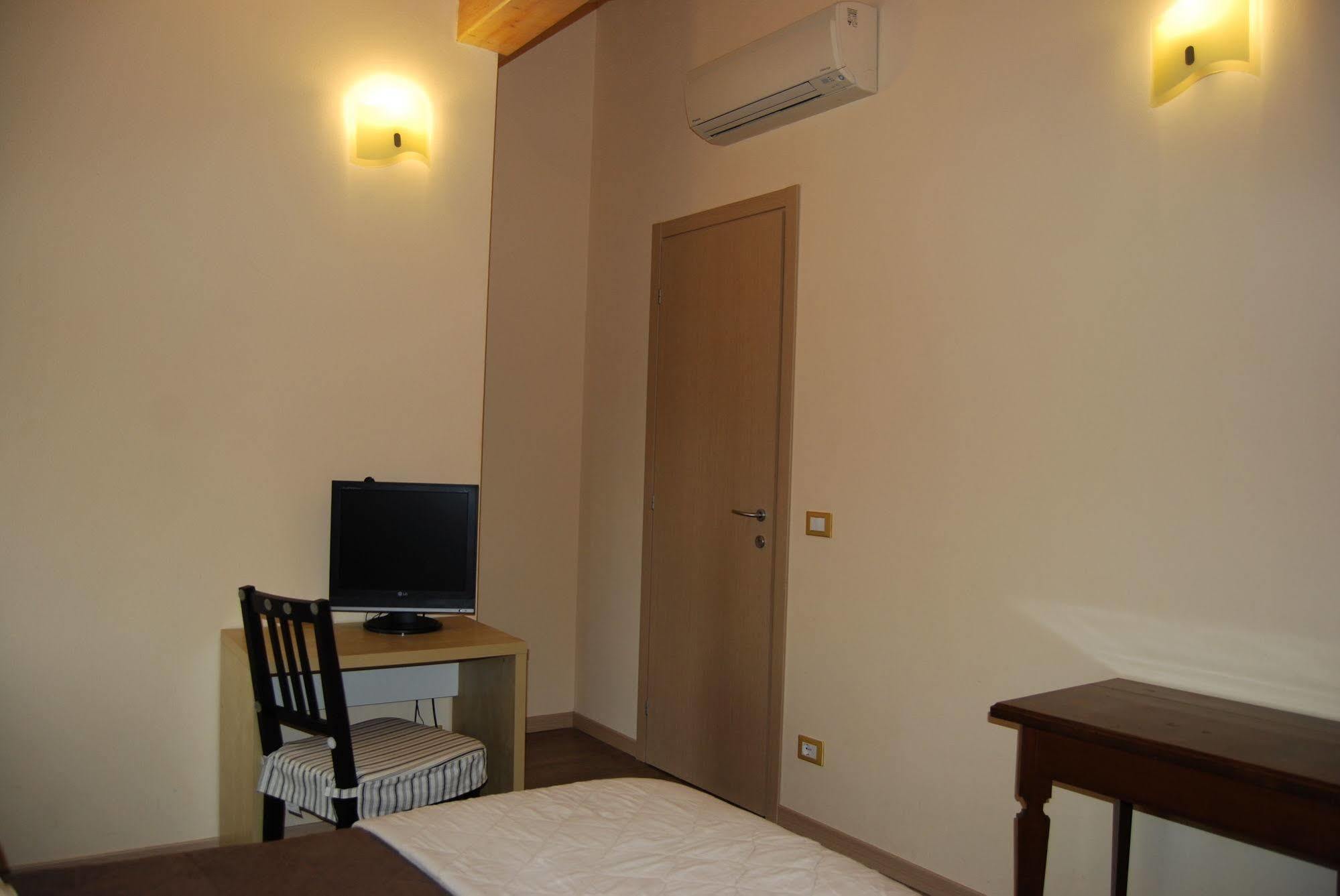 Burlamacco Gold Bed and Breakfast Viareggio Esterno foto