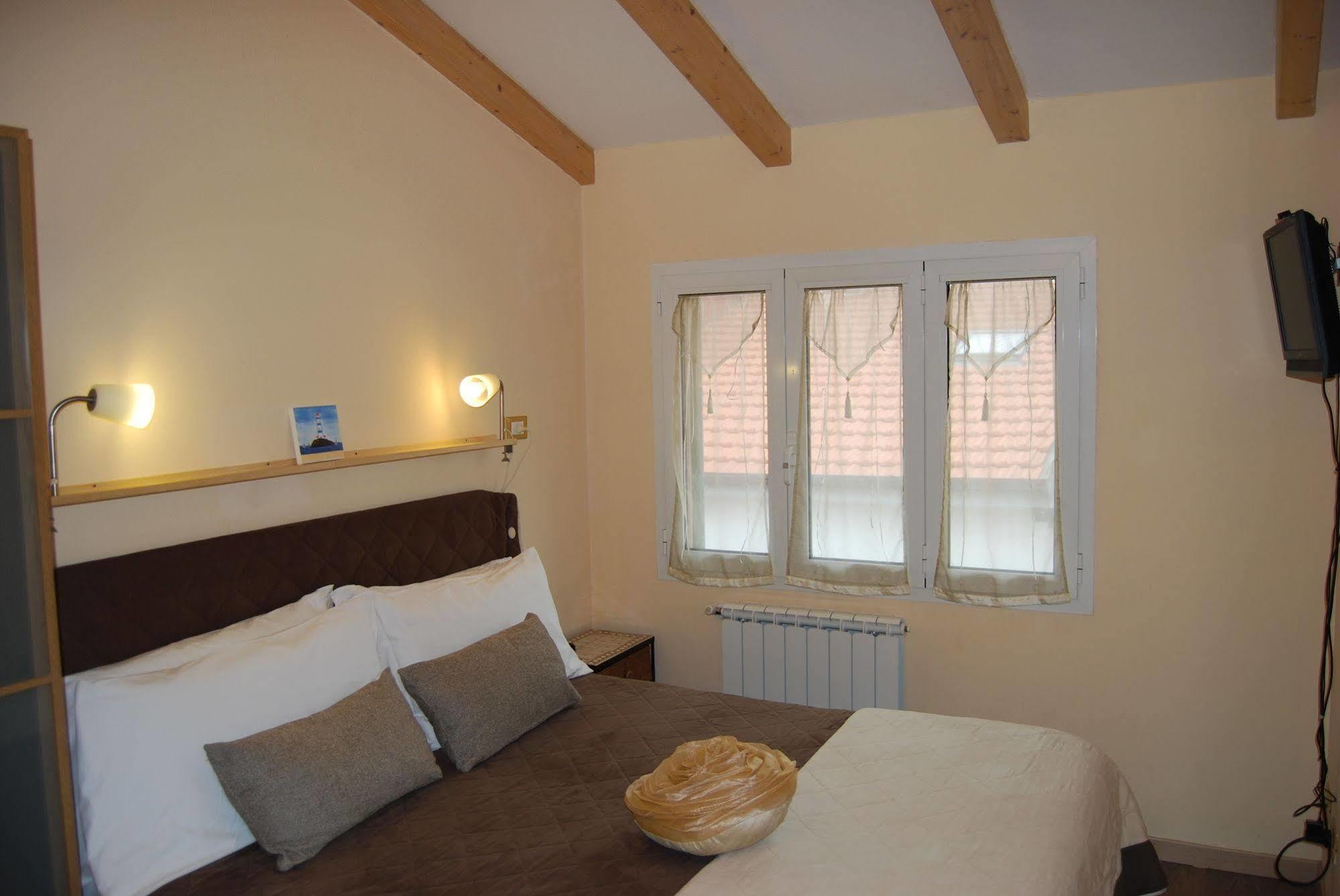 Burlamacco Gold Bed and Breakfast Viareggio Esterno foto